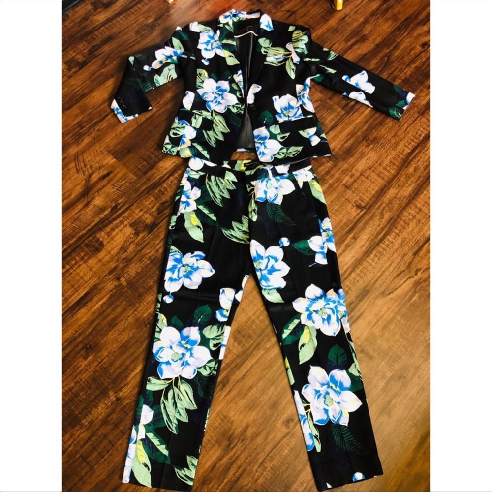 Banana republic floral Hawaiian pant suit